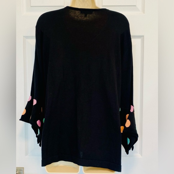 Bundle of 4 Beautiful knit Tops ! - Picture 3 of 9